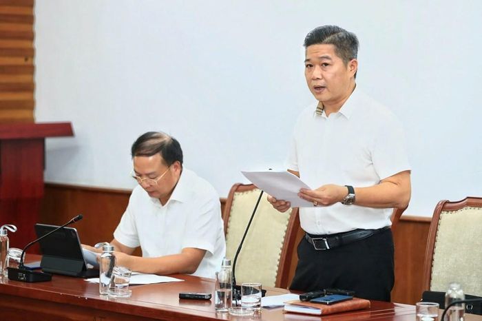 Phó Cục trưởng Cục Văn hóa các dân tộc Việt Nam Trần Mạnh Hùng thông tin về các hoạt động của Ngày hội