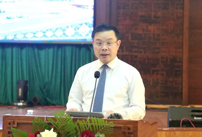 Chủ tịch UBND tỉnh Đắk Lắk Đỗ Hữu Huy nhấn mạnh, già làng, người có uy tín có một “tài sản vô giá” là niềm tin của nhân dân
