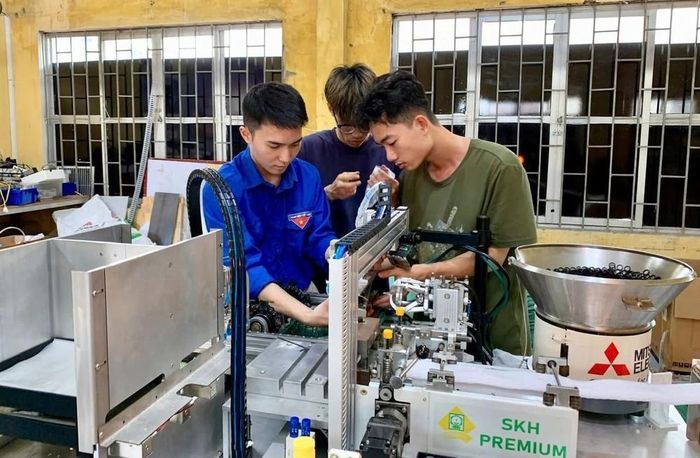 Tỉnh Hưng Yên hiện có 1 câu lạc bộ đầu tư khởi nghiệp và hơn 700 mô hình thanh niên phát triển kinh tế tiêu biểu. Ảnh: Thế Duyệt – TTXVN
