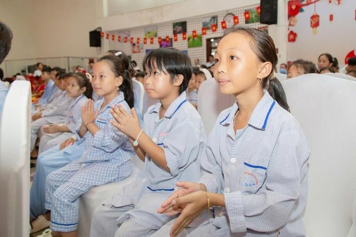 Chương trình văn nghệ vui Tết Trung thu của các bệnh nhi - Ảnh: chinhphu.vn