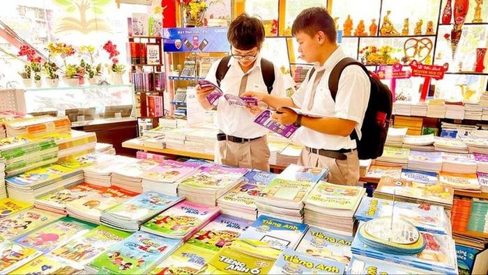 Bộ Giáo dục và Đào tạo cho biết đến ngày 24/9 đã đảm bảo cung ứng đủ sách giáo khoa