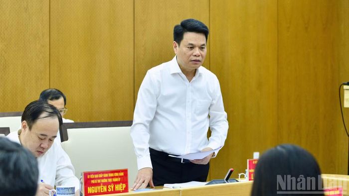 Bí thư Thành ủy Hải Phòng Lê Ngọc Châu phát biểu ý kiến tại hội nghị. (Ảnh: THANH GIANG)