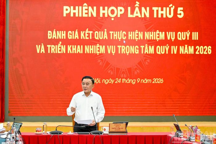 Thường trực Ban Bí thư Trần Cẩm Tú phát biểu tại Phiên họp lần thứ 5 Ban Chỉ đạo Chuyển đổi số trong các cơ quan đảng.