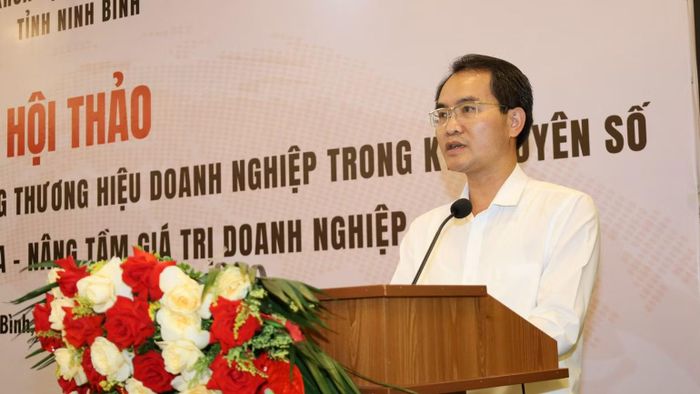 Ông Nguyễn Toàn Thắng, Phó Giám đốc Sở Khoa học và Công nghệ tỉnh Ninh Bình phát biểu tại hội thảo. (Ảnh: MINH HIẾU)