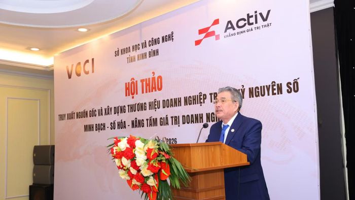 Ông Phạm Văn Thọ, Chủ tịch Hội đồng quản trị Công ty Cổ phần Công nghệ Chống giả Việt Nam phát biểu tại hội thảo. (Ảnh: MINH HIẾU)