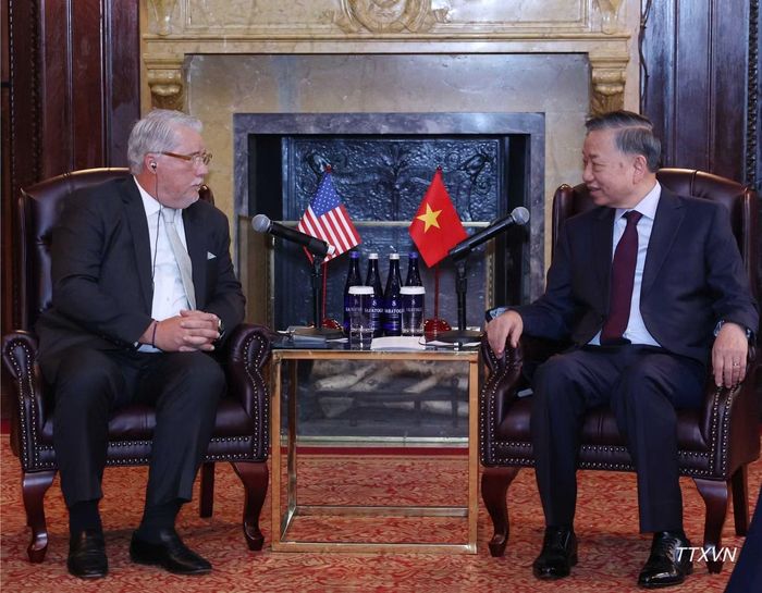 Tổng Bí thư, Chủ tịch nước Tô Lâm tiếp ông Peter J. Gibson, Chủ tịch kiêm Nhà sáng lập Tập đoàn Nebula Energy. (Ảnh: TTXVN)