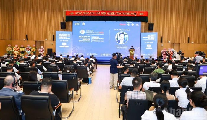 Diễn đàn Logistics Vùng lần VII 2026 với chủ đề “Kiến tạo không gian phát triển mới cho logistics vùng Đồng bằng sông Hồng”.