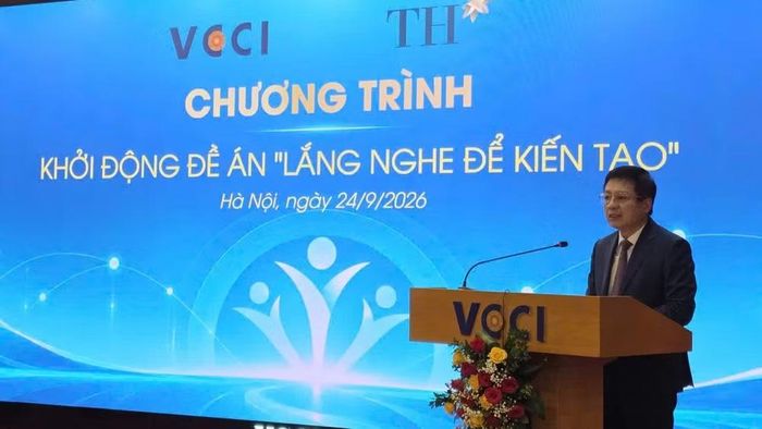 Chủ tịch Liên đoàn Thương mại và Công nghiệp Việt Nam Hồ Sỹ Hùng phát biểu ý kiến tại chương trình. (Ảnh: MINH DŨNG)