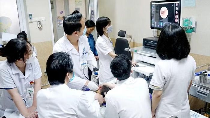 Người bệnh được bảo hiểm y tế chi trả trong quá trình điều trị bệnh tại các cơ sở y tế. (Ảnh: THANH MAI)