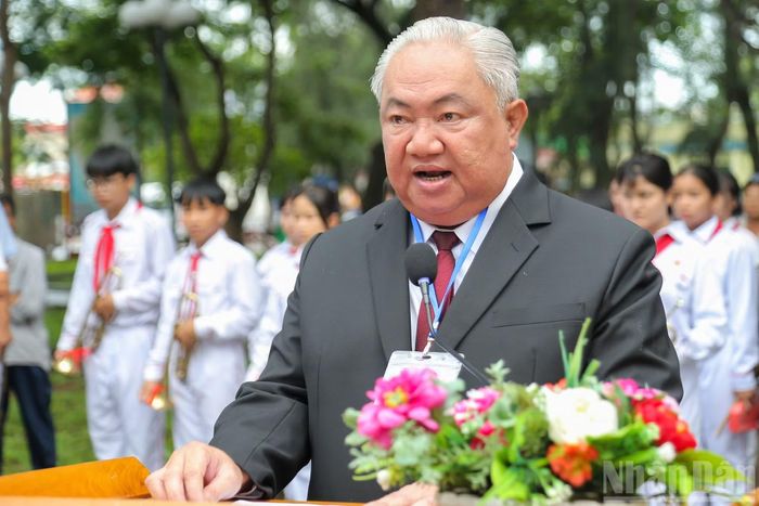 Phát biểu ý kiến tại buổi lễ, ông Nguyễn Ngọc Vũ, Bí thư Đảng ủy, Chủ tịch hội đồng nhân dân xã Cần Giờ, Trưởng ban chỉ đạo lễ hội cho biết, Lễ hội Nghinh Ông là biểu tượng văn hóa thể hiện lòng biết ơn của con người đối với thiên nhiên, phản ánh sự kiên trì, lòng dũng cảm của những thế hệ đầu tiên đã biến nơi đây thành nơi đáng sống.