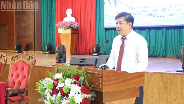 Bí thư Tỉnh ủy Đắk Lắk Lương Nguyễn Minh Triết phát biểu tại hội nghị. (Ảnh: CÔNG LÝ)
