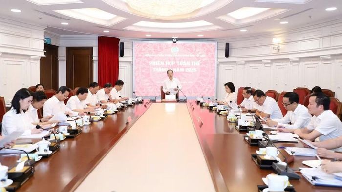 Toàn cảnh phiên họp. (Ảnh: MĐ)