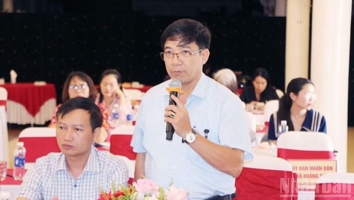 Lãnh đạo Phòng Văn hóa xã Thuận An nêu một số bất cập trong công tác quản lý, đồng thời đề xuất đổi tên một số địa danh trong lần thẩm định tới cho phù hợp với tên gọi gắn với văn hóa bản địa.