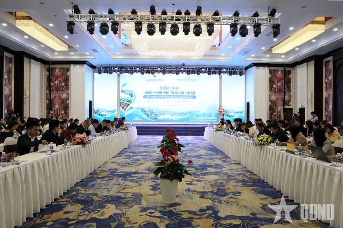 Quang cảnh diễn đàn “Thực hành ESG và Quản trị số: Vé thông hành vào chuỗi giá trị toàn cầu”.