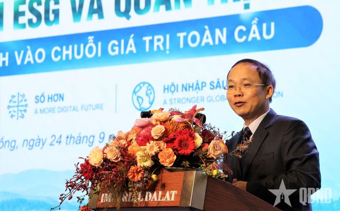 Ông Bùi Trung Nghĩa, Phó chủ tịch VCCI phát biểu khai mạc diễn đàn.