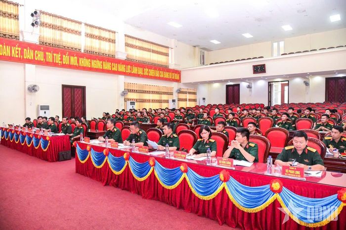  Các đại biểu dự kết luận kiểm tra.