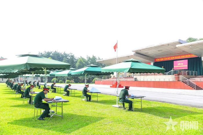  Đoàn công tác kiểm tra các nội dung huấn luyện địa hình quân sự tại Sư đoàn 308. 