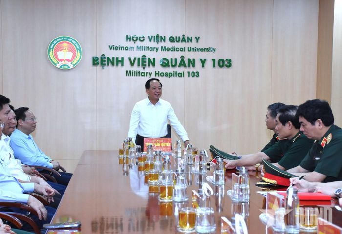 Trưởng Ban Tuyên giáo Trung ương Trịnh Văn Quyết phát biểu. 