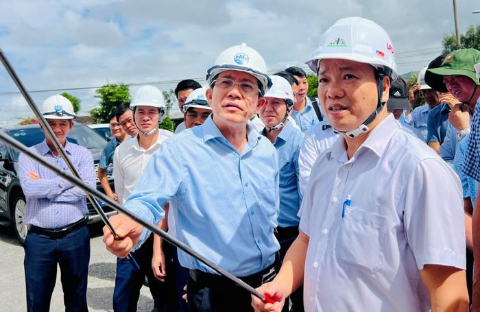 Lãnh đạo thành phố Đà Nẵng kiểm tra công tác đền bù, GPMB của dự án.