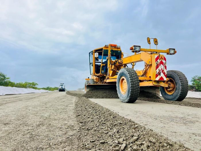 Dự án thành phần 2 thuộc Dự án hoàn thiện đường ven biển 129 Võ Chí Công đang đẩy nhanh tiến độ.