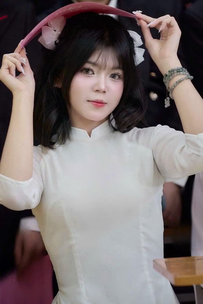 Phương Linh cho rằng, những khó khăn trong học tập giúp cô nhận ra tầm quan trọng của việc duy trì nỗ lực trong cả quá trình.