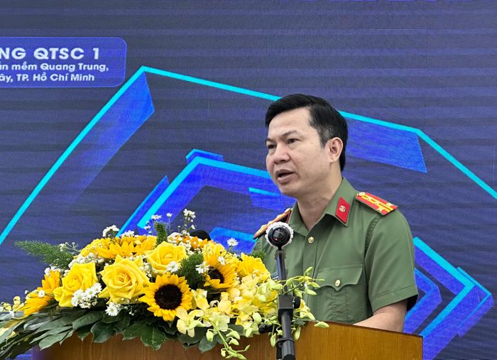 Đại tá Lê Công Anh, Phó Giám đốc Công an TPHCM phát biểu khai mạc