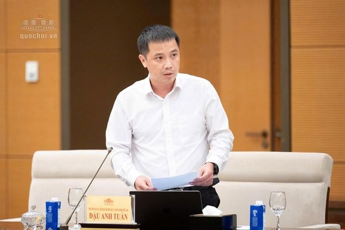 Ông Đậu Anh Tuấn, Phó Tổng Thư ký, Trưởng Ban Pháp chế Liên đoàn Thương mại và Công nghiệp Việt Nam. Ảnh: CỔNG THÔNG TIN ĐIỆN TỬ QUỐC HỘI 