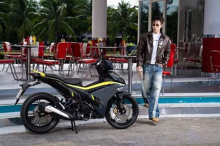 Bên cạnh thiết kế thể thao, Yamaha Exciter 155 VVA – TCS cũng sở hữu tiện ích thuận tiện cho mọi hành trình.