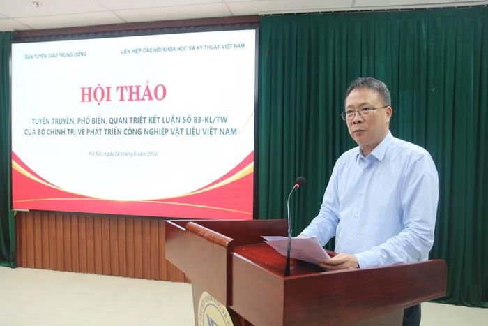 GS.VS Châu Văn Minh, Chủ tịch Liên hiệp hội Việt Nam phát biểu tổng kết và bế mạc Hội thảo.