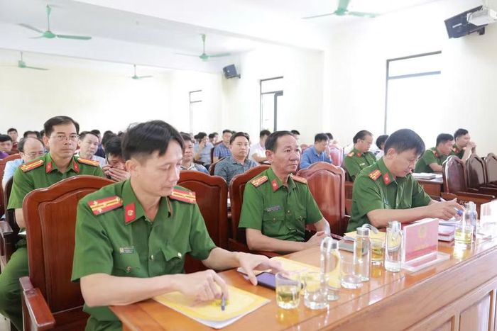Các đại biểu tham dự hội nghị.