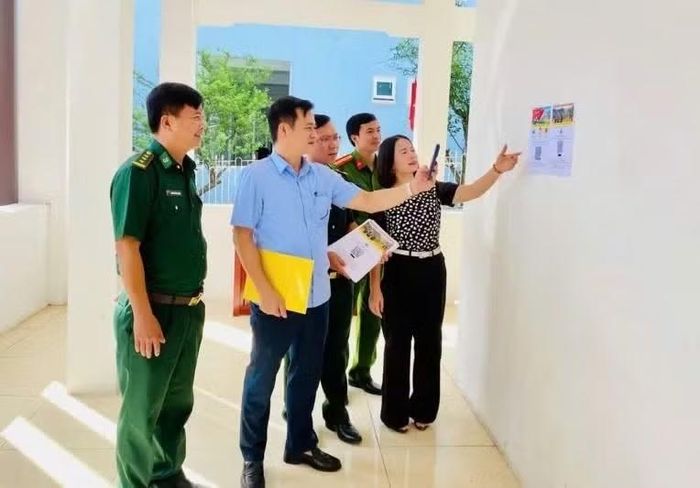 Điểm cung cấp mã QR hỗ trợ người dân tiếp cận thông tin tuyên truyền được triển khai tại nhiều xã miền núi xứ Thanh.