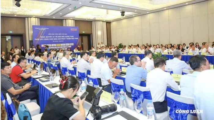 Diễn đàn Tổng Biên tập lần thứ 8 – năm 2026 đặt trọng tâm vào việc nhận diện những dư địa phát triển mới và cách các tòa soạn biến cơ hội thành giá trị từ chính thực tiễn hoạt động.