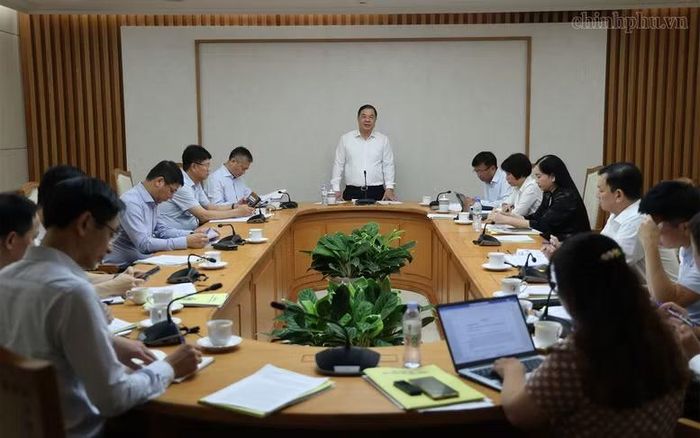 Quang cảnh cuộc họp - Ảnh: CP