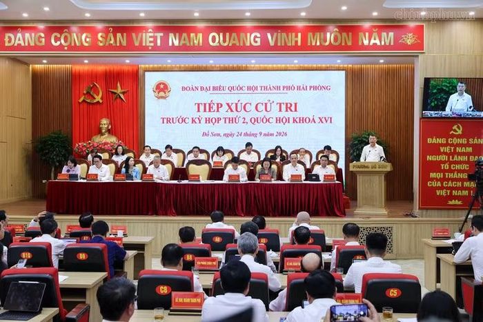 Thủ tướng mong muốn cử tri và nhân dân Thành phố sẽ tiếp tục đóng góp ý kiến, theo dõi, giám sát để đoàn và các đại biểu Quốc hội nâng cao hơn nữa chất lượng hoạt động, thực hiện nhiệm vụ theo thẩm quyền - Ảnh: CP