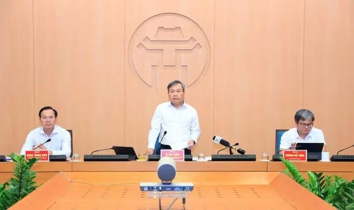 Chủ tịch UBND Thành phố Vũ Đại Thắng phát biểu tại cuộc họp. Ảnh: Lê Hải