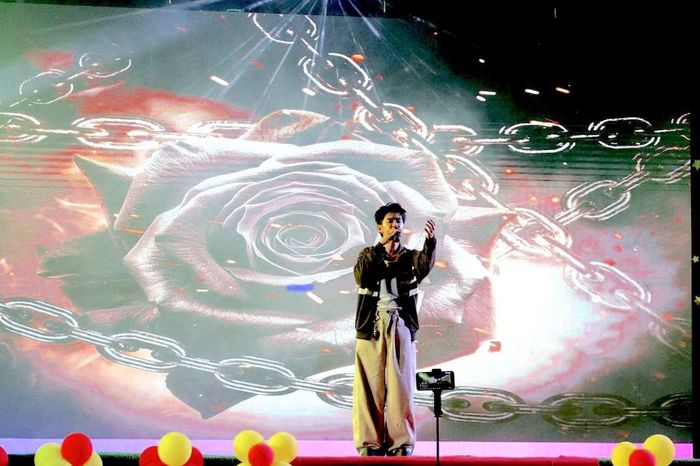 Anh tài Cheng tham gia giao lưu, biểu diễn trong chương trình Trung thu Đại đoàn kết năm 2026.