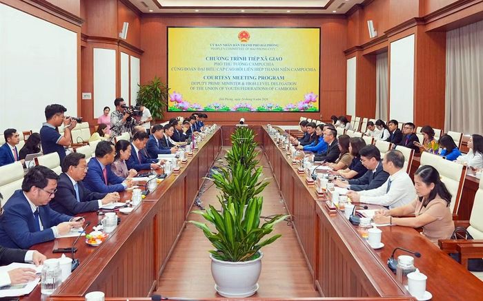 Toàn cảnh hội nghị.