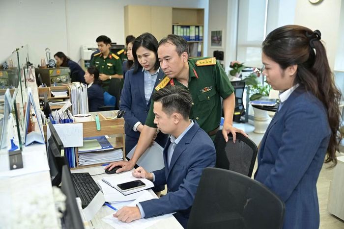 và khối Hành chính về công tác cải cách thủ tục hành chính