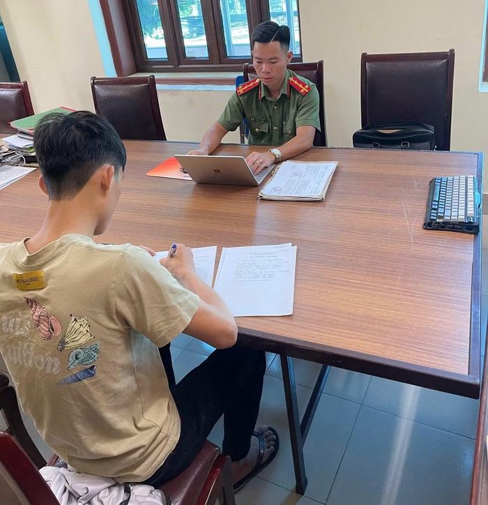 Anh D.A.T làm việc tại cơ quan công an