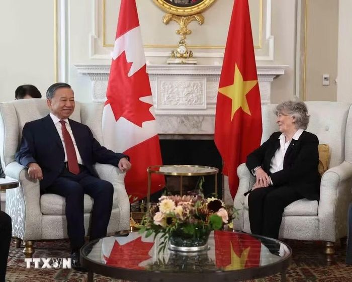Tổng Bí thư, Chủ tịch nước Tô Lâm hội đàm với Toàn quyền Canada Louise Arbour. (Ảnh: Thống Nhất/TTXVN)