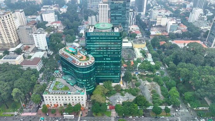 Toàn cảnh khu đất số 8 - 12 Lê Duẩn phường Sài Gòn, TPHCM. Ảnh: Duy Anh.