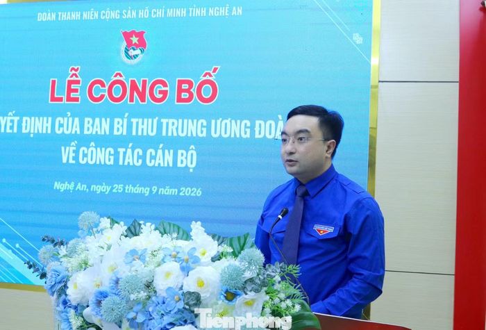 Bí thư Tỉnh Đoàn Nghệ An Hồ Phúc Hải phát biểu nhận nhiệm vụ.