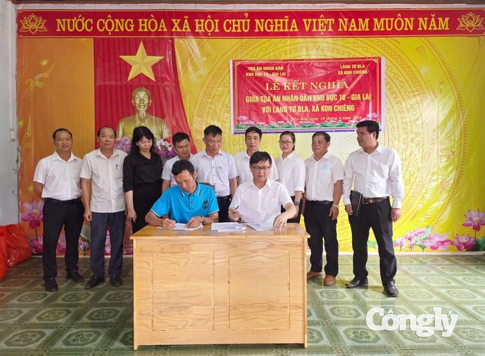 Ngày 10/4/2026, TAND khu vực 10 - Gia Lai đã tổ chức Lễ kết nghĩa với làng Tơ Bla (nay là làng Đak Bơt), xã Kon Chiêng, tỉnh Gia Lai.