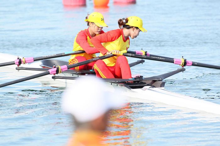 Cặp đôi tay chèo của Việt Nam về đích thứ 3 với thành tích với thành tích 7 phút 02 giây 68. Ngay khi hoàn thành cuộc đua đầy khắc nghiệt, Phạm Thị Bích Ngọc có biểu hiện kiệt sức ngay trên thuyền.