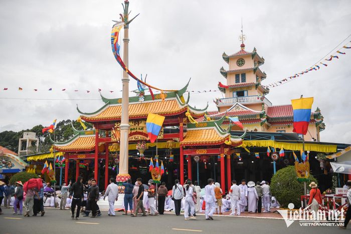 Báo Ân Từ