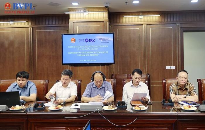  Các đại biểu Việt Nam dự Hội thảo.