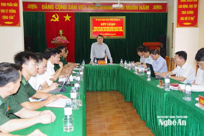 Phó Chủ tịch UBND tỉnh Phùng Thành Vinh kết luận tại cuộc làm việc. Ảnh: Hải Thượng