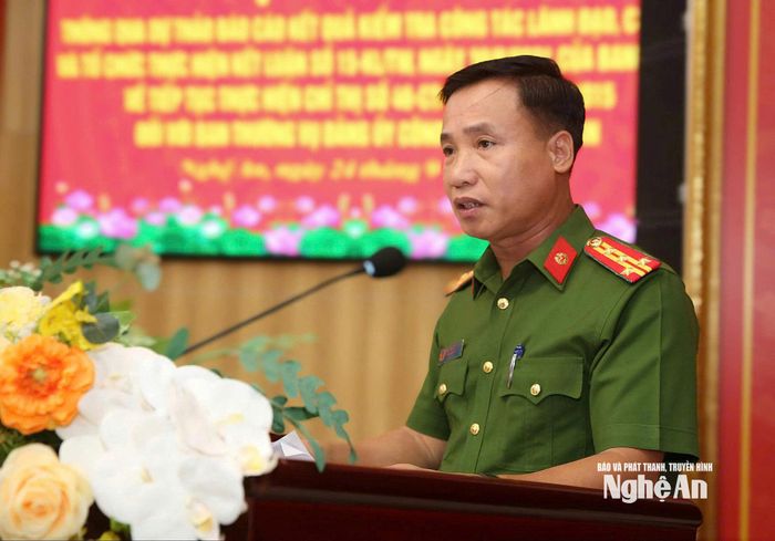 Đồng chí Đại tá Nguyễn Duy Thanh - Phó Giám đốc Công an tỉnh phát biểu.