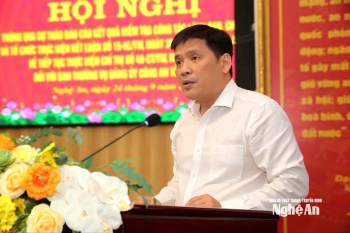 Đồng chí Nguyễn Thanh Bình - Phó Bí thư Tỉnh ủy phát biểu tại hội nghị.