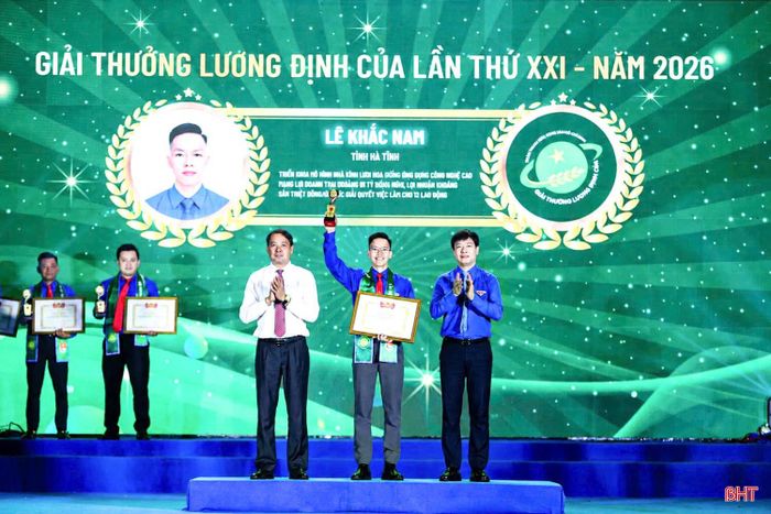 Nhờ phát triển hiệu quả mô hình, anh Lê Khắc Nam đã vinh dự nhận Giải thưởng Lương Định Của năm 2026.